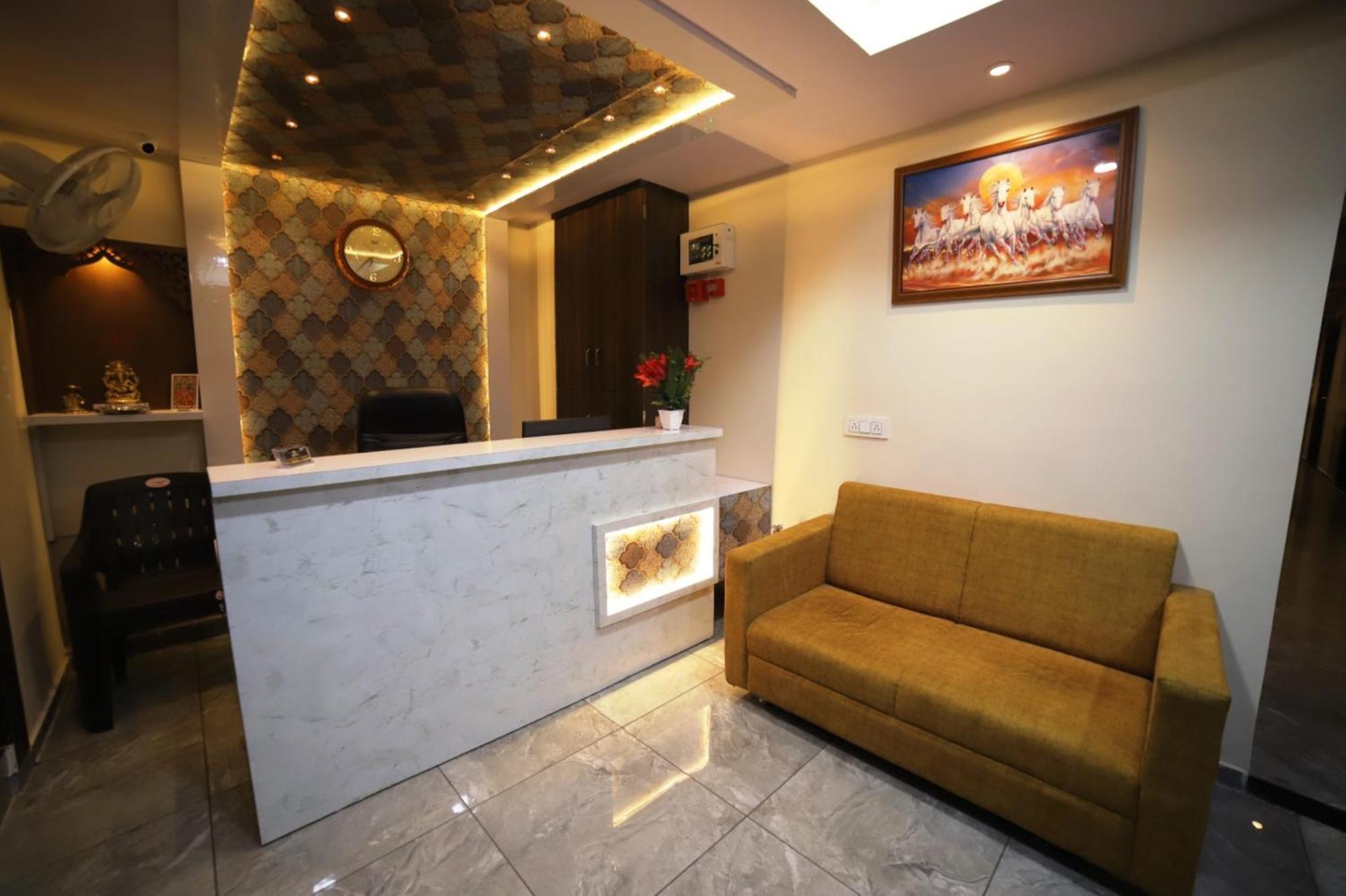 Hotel Surya Villa Ahmedabad Esterno foto